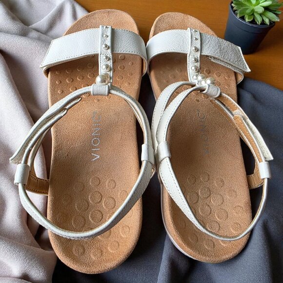 VIONIC ( 10 ) MIKAH White Leather Backstrap Sandal Pearl Detail 3-Zone Comfort - Picture 11 of 15